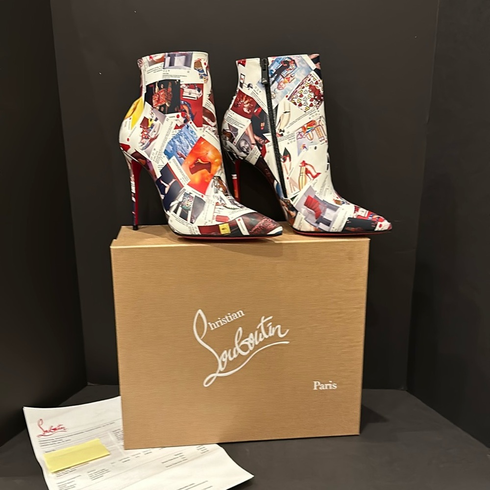 Christian Louboutin So Kate Booty size 40